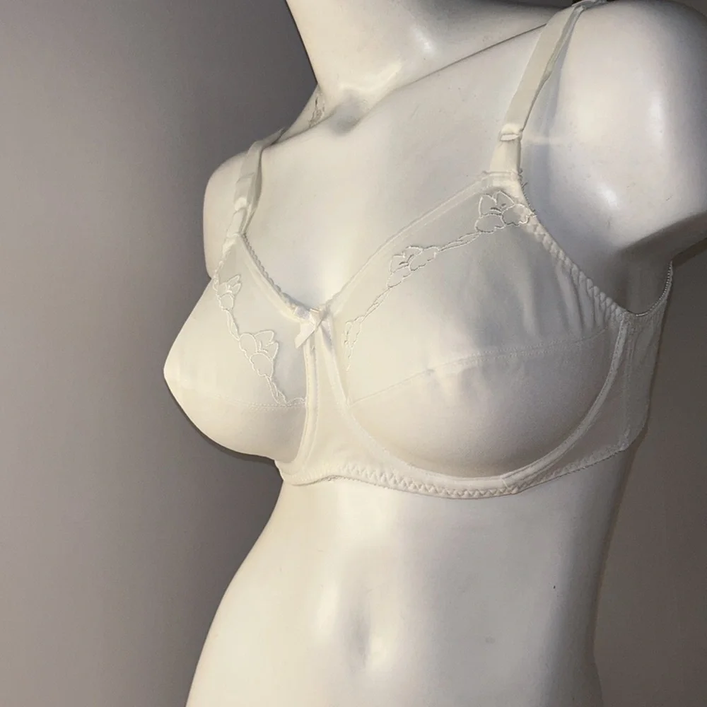 Bali®‎ Flower White Full-Figure Underwire Bra 0180 Sz 38C - Picture 7 of 16